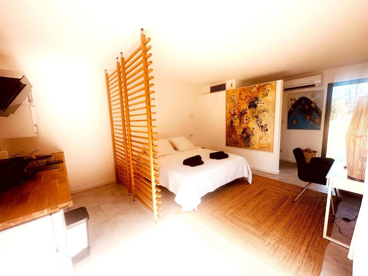 Apartmán Les Madones Nîmes Exteriér fotografie
